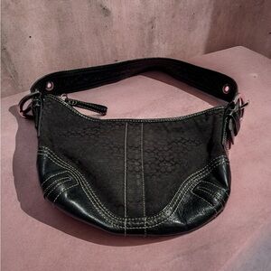 Vintage Y2K Coach Soho Signature Small Hobo bag